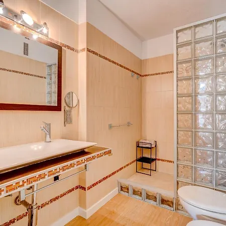 Apartment Bonito Triplex Familiar Con Solarium - By Feel Your Holidays