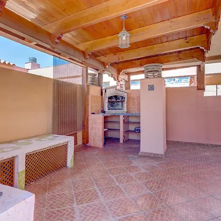 Apartment Bonito Triplex Familiar Con Solarium - By Feel Your Holidays